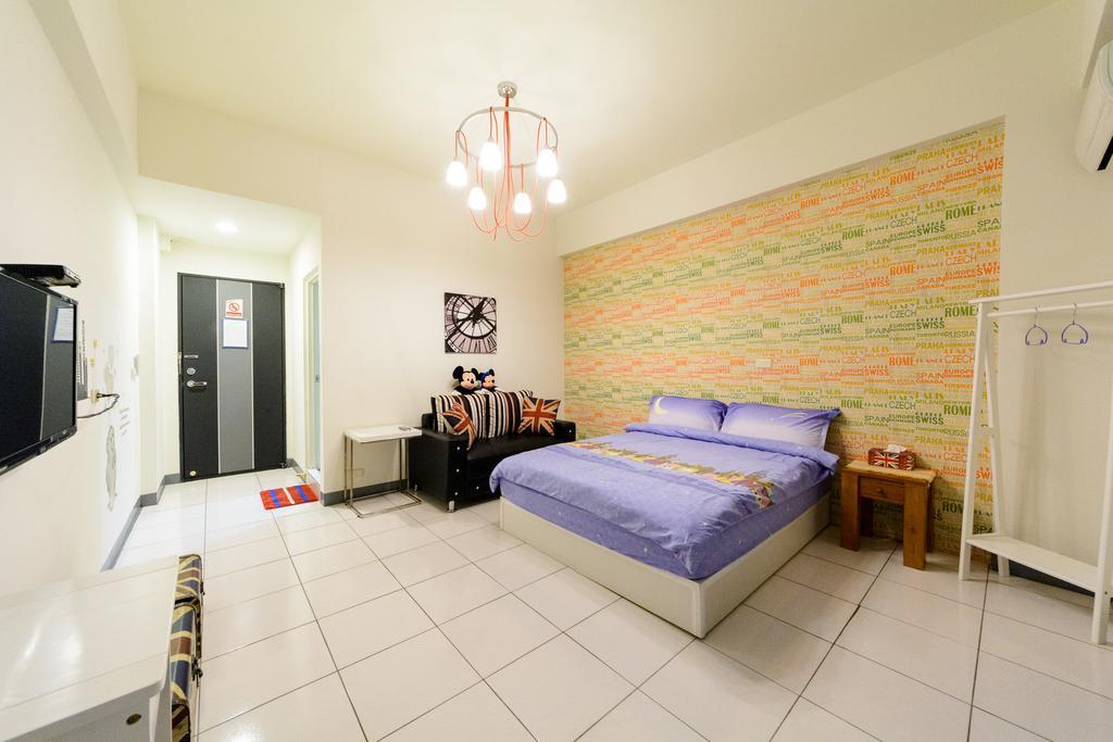 Play House Hotel Tainan Exterior photo